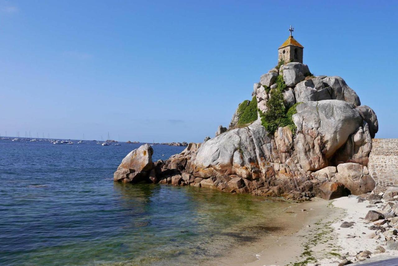 Jacuzzi Professionel Les Pieds Dans L'Eau Plage A 50 M Trévou-Tréguignec Exterior foto